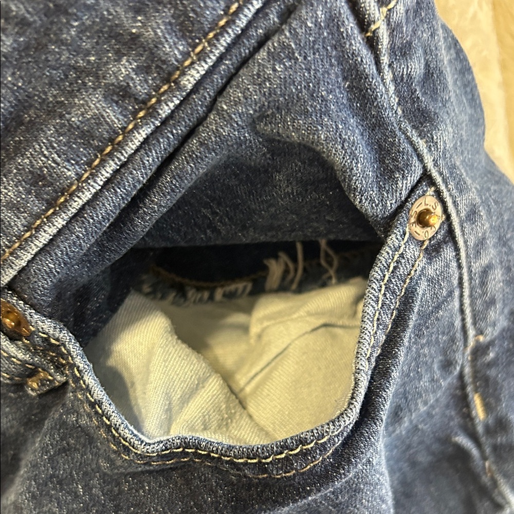 Levi’s 524 Too Superlow Jeans - Picture 6 of 13